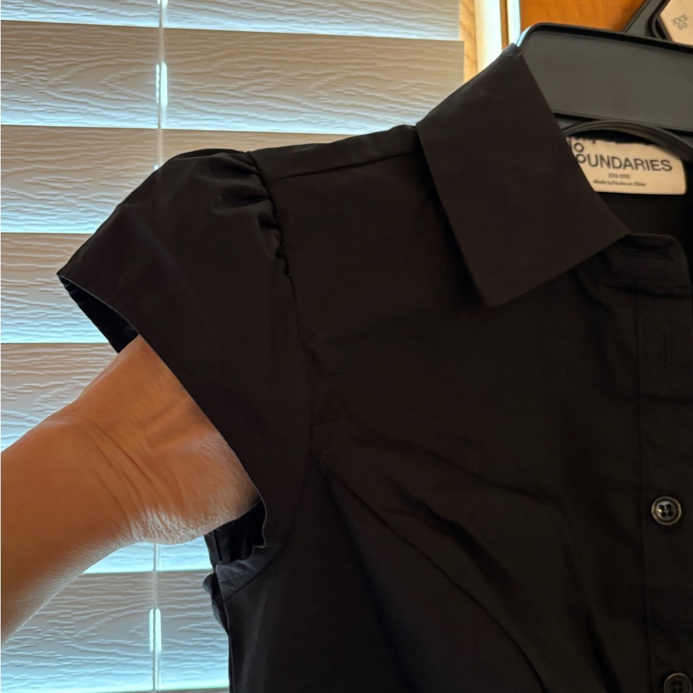 Women's Black Cap Sleeve Button-Down Shirt - Picture 5 of 7